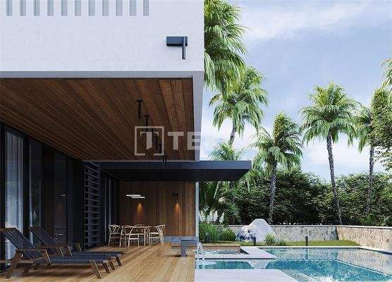 Elegant Detached Villa for Sale in Alanya with Sea and City Views