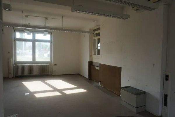 Vorderhaus, EG, unrenoviert 