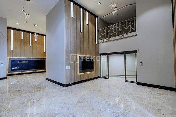 Sea-View Flats Near the Sea in a Complex in İzmir Konak