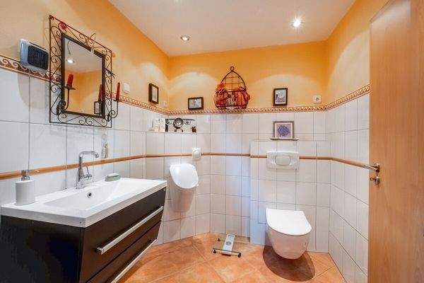 Badezimmer Erdgeschoss