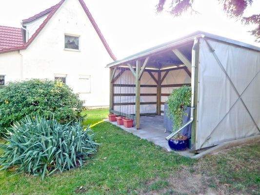 überdachte Terrasse