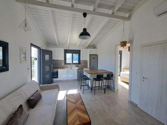 Kreta – Modernes Neubauhaus mit privatem Pool und Bergblick