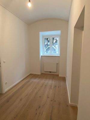 Schlafraum - Kleines neu renoviertes 2 Zimmer Wohnatelier/Loft Kauf 15. Bezirk Wien