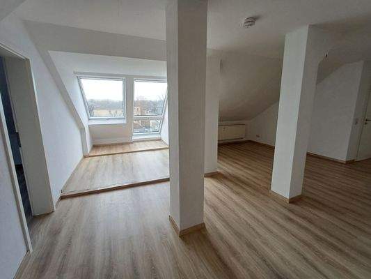 Helles Dachgeschosszimmer_