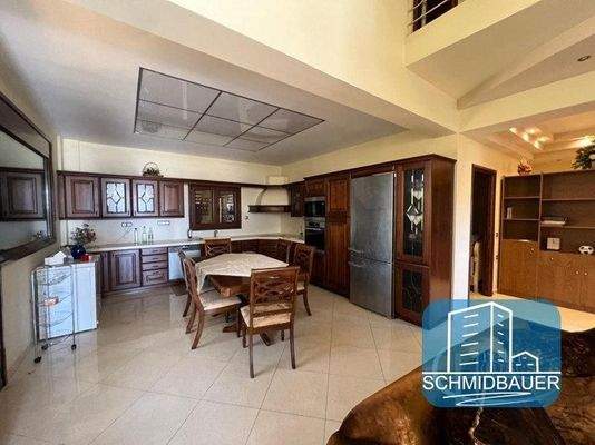 Kreta, Kapariana: Freistehendes Haus mit großem Garten am Ortsrand bei Mires