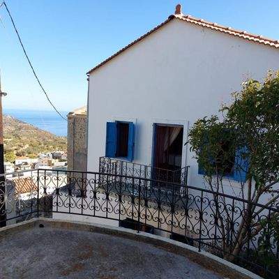 Ostkreta, Exo Mouliana: Traditionelle Steinhäuser mit Meerblick zu verkaufen