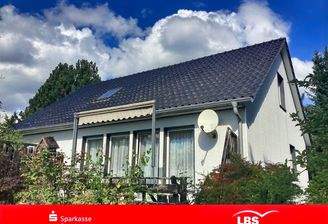 Seitenansicht mit Terrasse