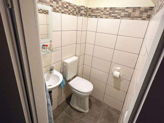 große WE-Blick ins Gäste-WC