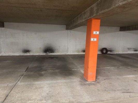 Tiefgaragenstellplatz