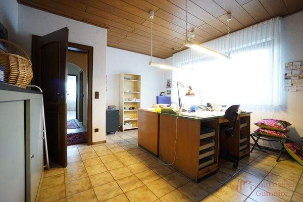 Büro/Schlafzimmer 2 EG