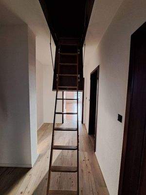 Treppe zum Bodenraum.jpg