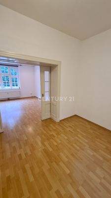 Wohnzimmer EG-Wohnung WG I -  leerstehend