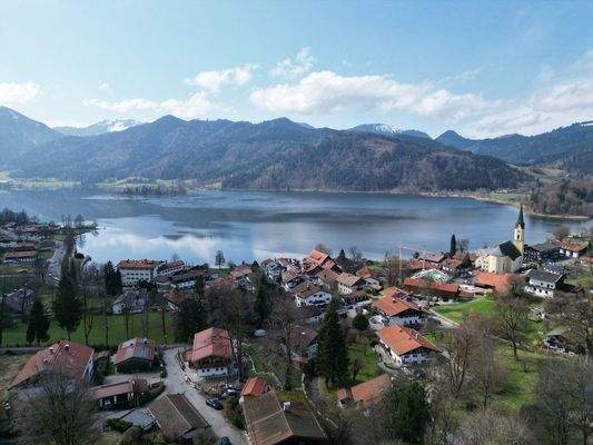 KEGELSTEIN III / See- und Bergpanoramablick aus der Vogelperspektive