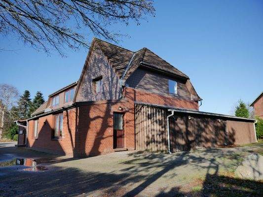 Rückansicht mit Abstellbereichen