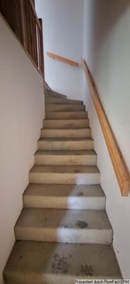 Treppe EG zu Keller