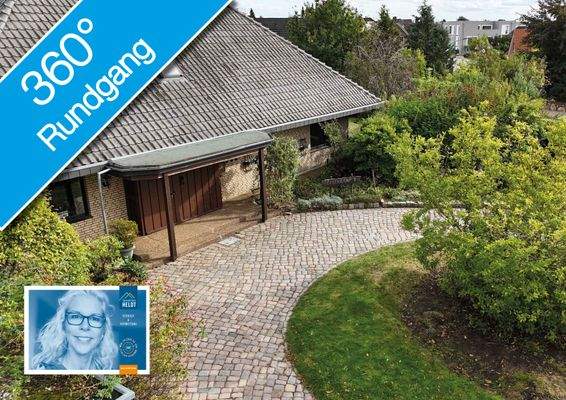 halbrunde Auffahrt mit Kopfsteinpflaster