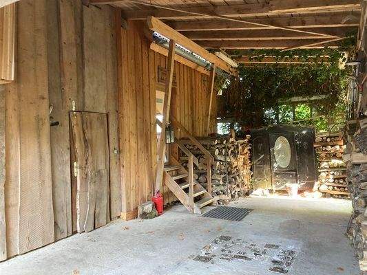 Carport mit Zugang zum Anbau