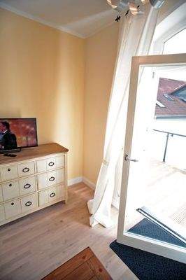 Lichtdurchflutet mit Balkon