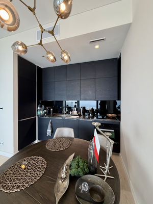 Cosmopolitan Twarda 2/4 in Warschau