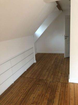 Elternschlafzimmer 2. OG (1)