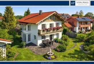 Garten_im_Sommer mit Balken