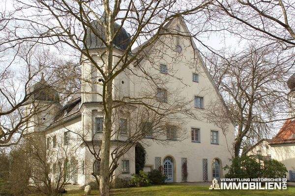 schloss-im-spaetherbst