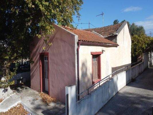 Kreta, Agii Pantes: Klassisches Steinhaus in traditionellem Dorf zu verkaufen