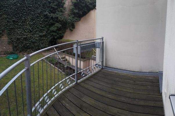 Balkon mit Gartenblick