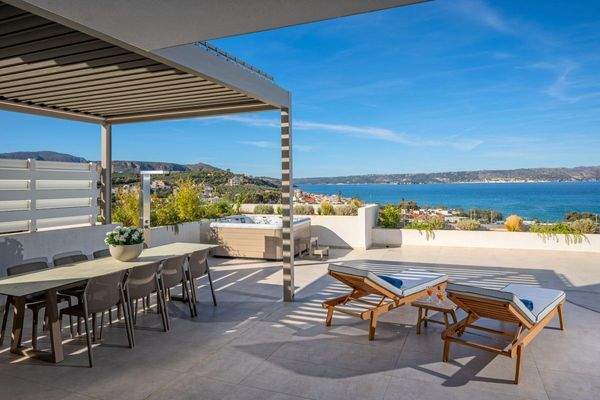 Luxury Apartment For Sale in Kalives, Chania MINOS2.       01.jpg