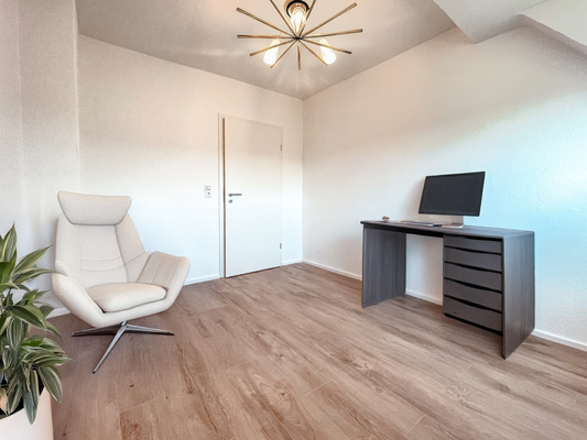 Büro (Möbiliert)