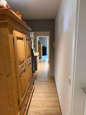 Wohnung Obergeschoss Flur.jpg