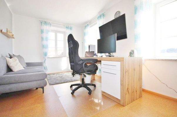 Zimmer/Büro - Whg.-Nr. 1 (1.OG)