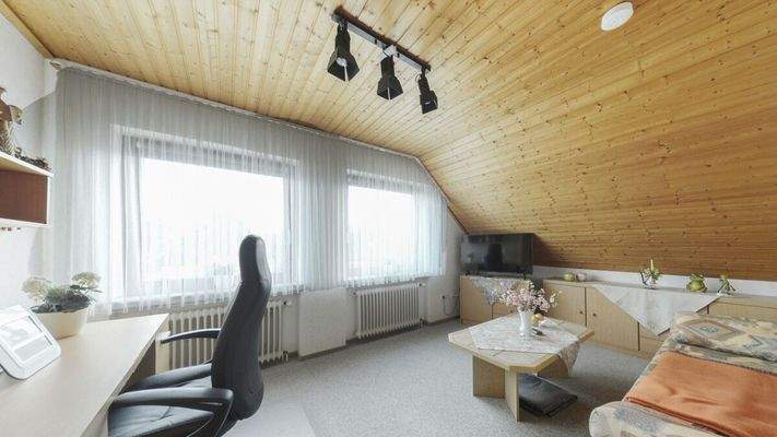 Arbeitszimmer im Obergeschoss