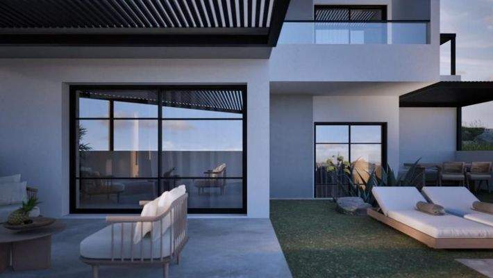 Kreta, Sisi: Villa direkt am Meer mit freiem Blick zu verkaufen