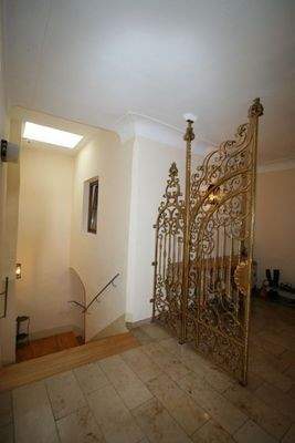 Bild 7 Treppenhaus, Zugang zur Wohnung