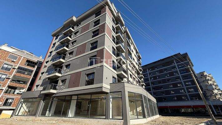 Apartments in a Building with Indoor Parking in İzmir Karşıyaka