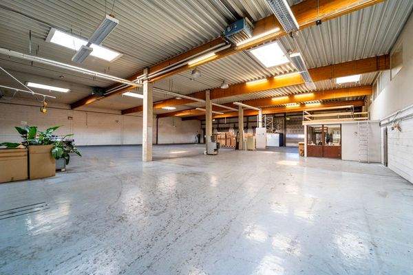 Blick in die Halle-Anlieferung