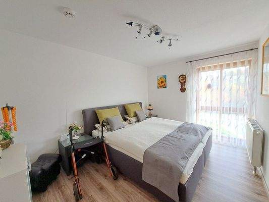 Kinderzimmer / Büro 1