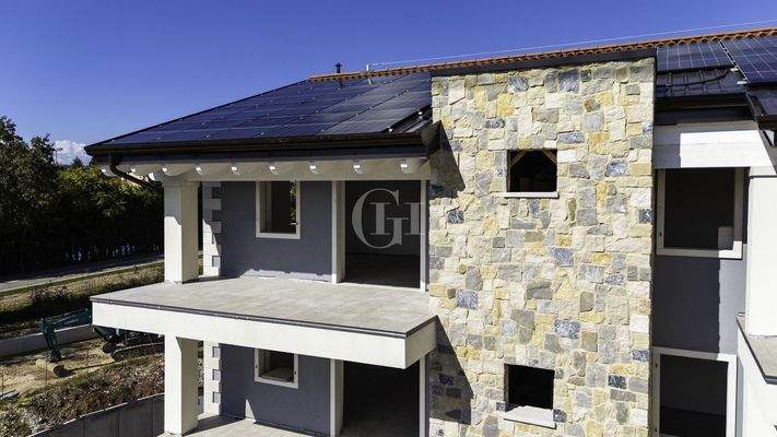 DJI_20251002123852_0627_D-Edit