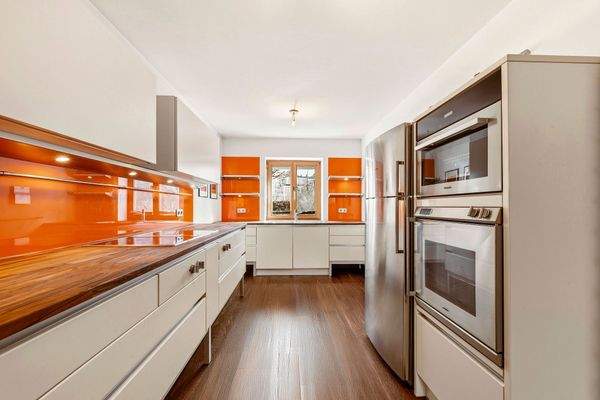 Hochwertige Einbauküche