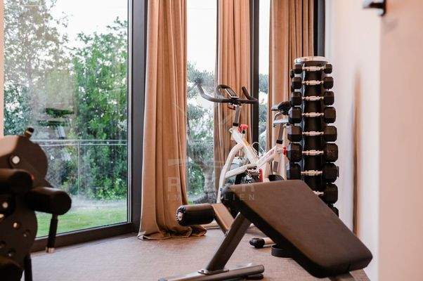 Fitnessbereich im UG