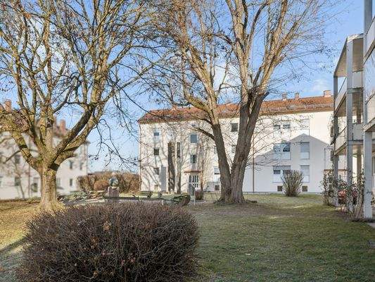 Gepflegter Innenhof I