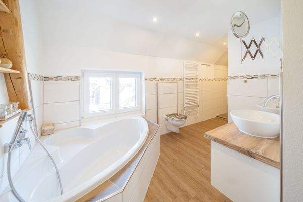 Wohnung I Badezimmer