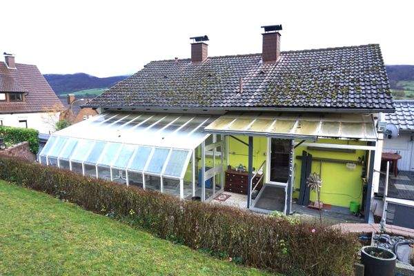 Gartenansicht vom Haus.JPG