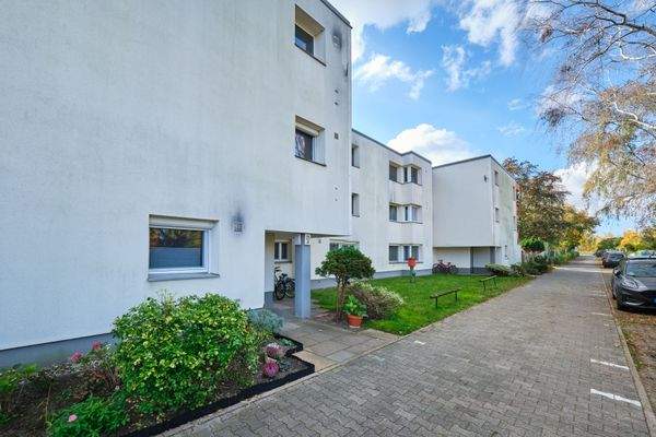 Hausansicht mit Eingang 