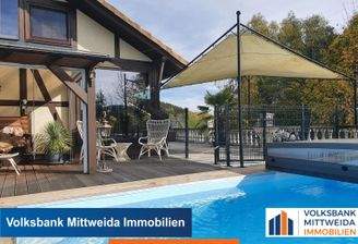 Terrasse mit Pool