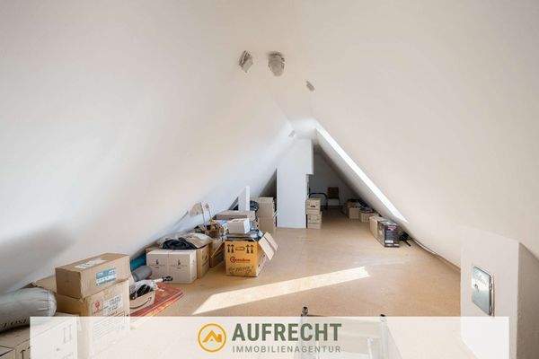 Stauraum im Dachgeschoss