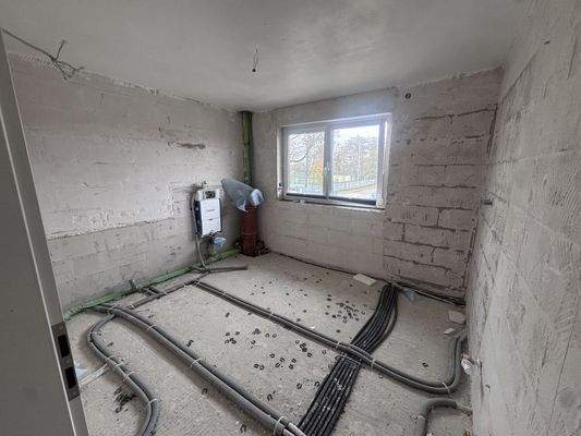 Hauptbad mit Fußboden HZ