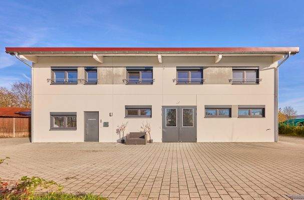 04 Klinikgebäude.jpg