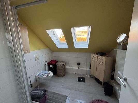 Duschbad im Dachgeschoss